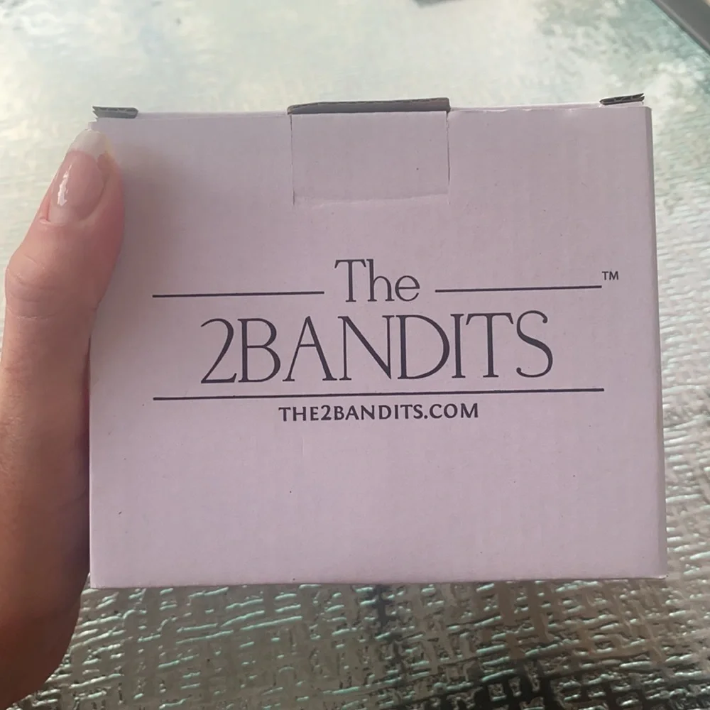 The 2 bandits tiered catchall tray
